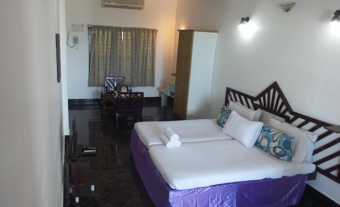 Raja Hotel Kovalam Extérieur photo