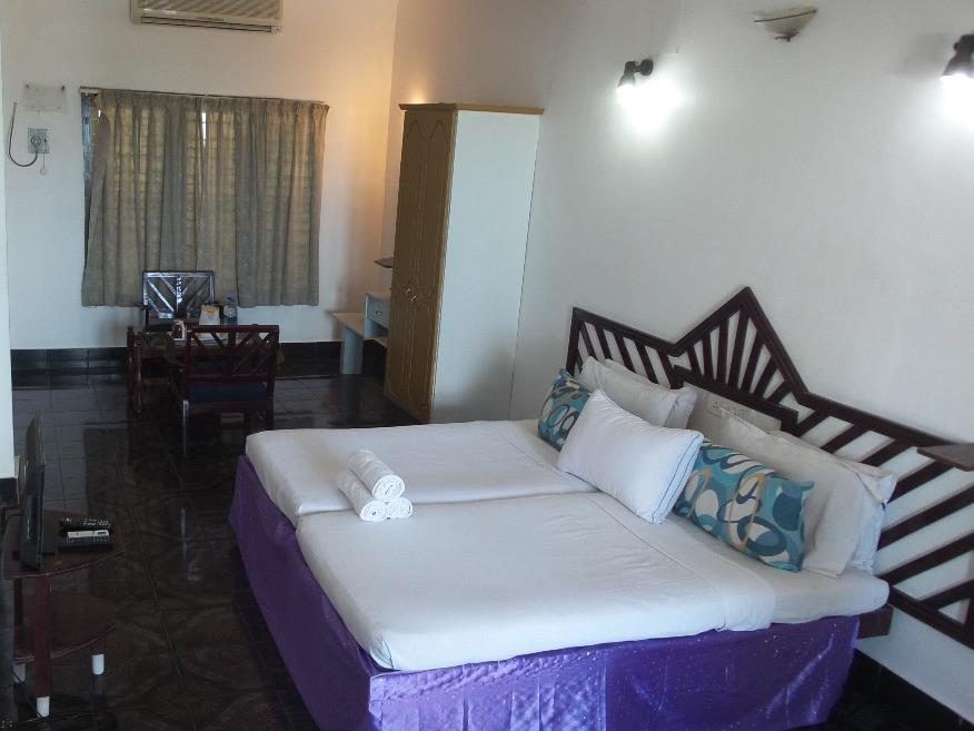 Raja Hotel Kovalam Extérieur photo
