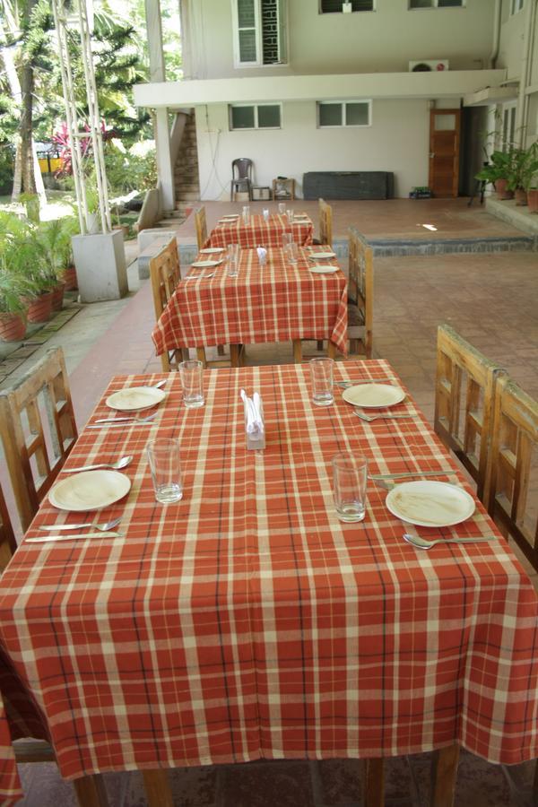 Raja Hotel Kovalam Extérieur photo