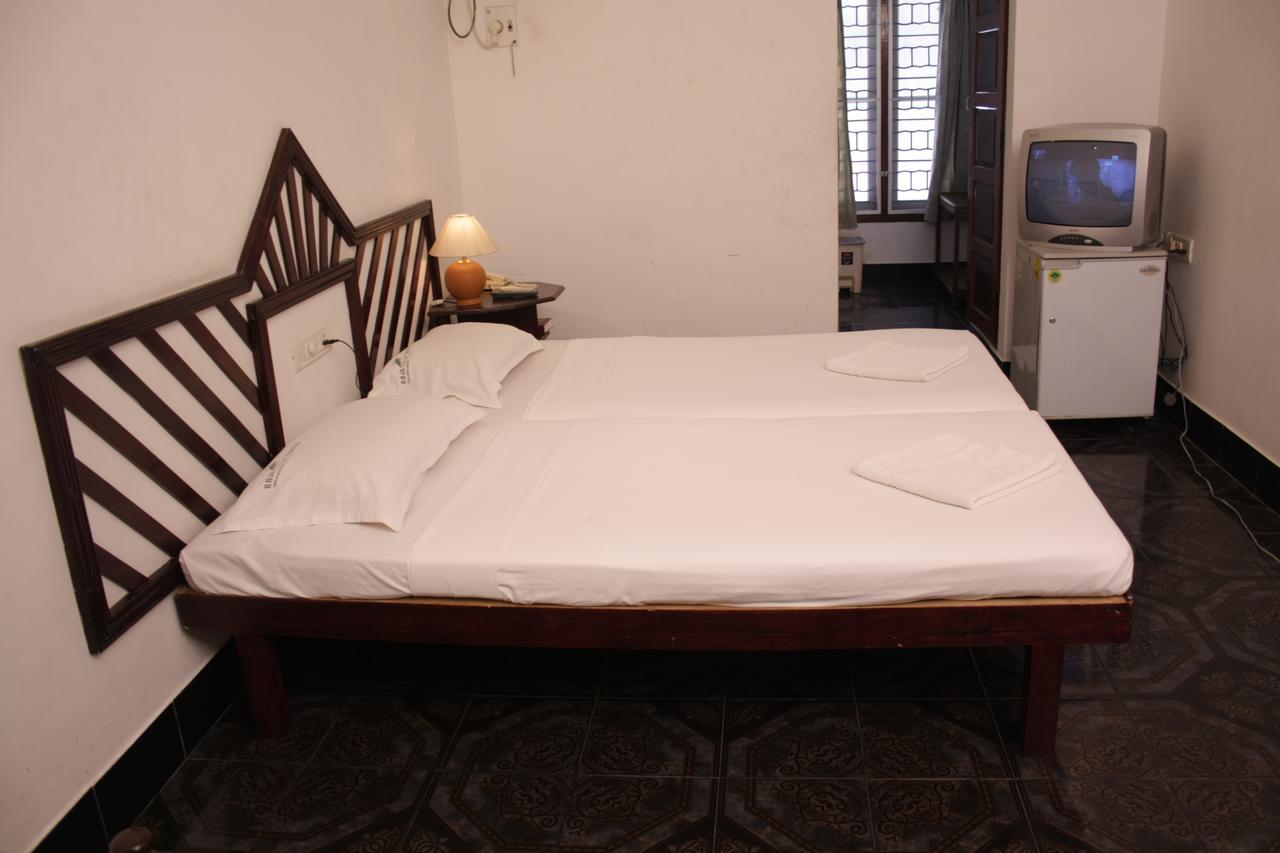 Raja Hotel Kovalam Extérieur photo